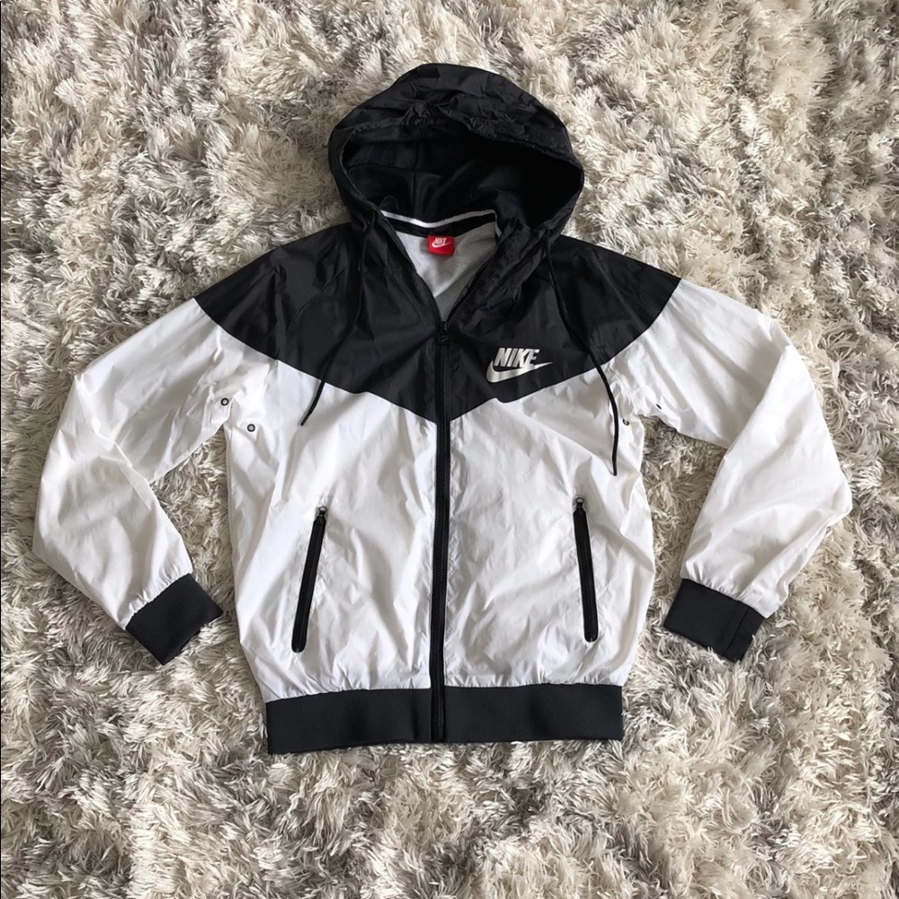 nike windbreaker